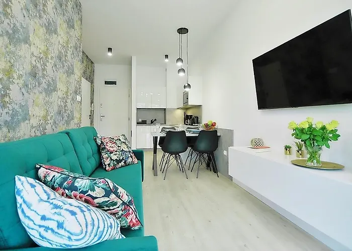 Onholidaypl - Kapitanski Mostek Kolberg